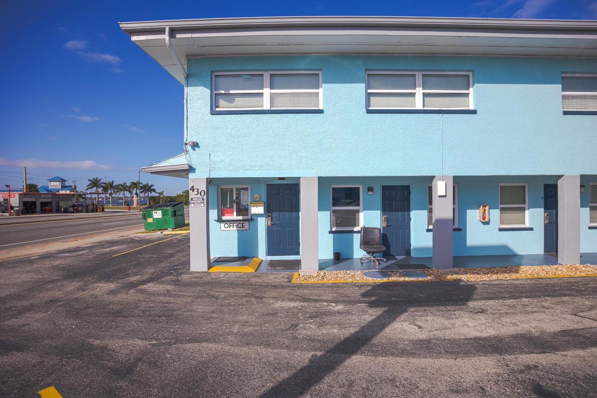 Aladdin Motel By Oyo Merritt Island Bagian luar foto