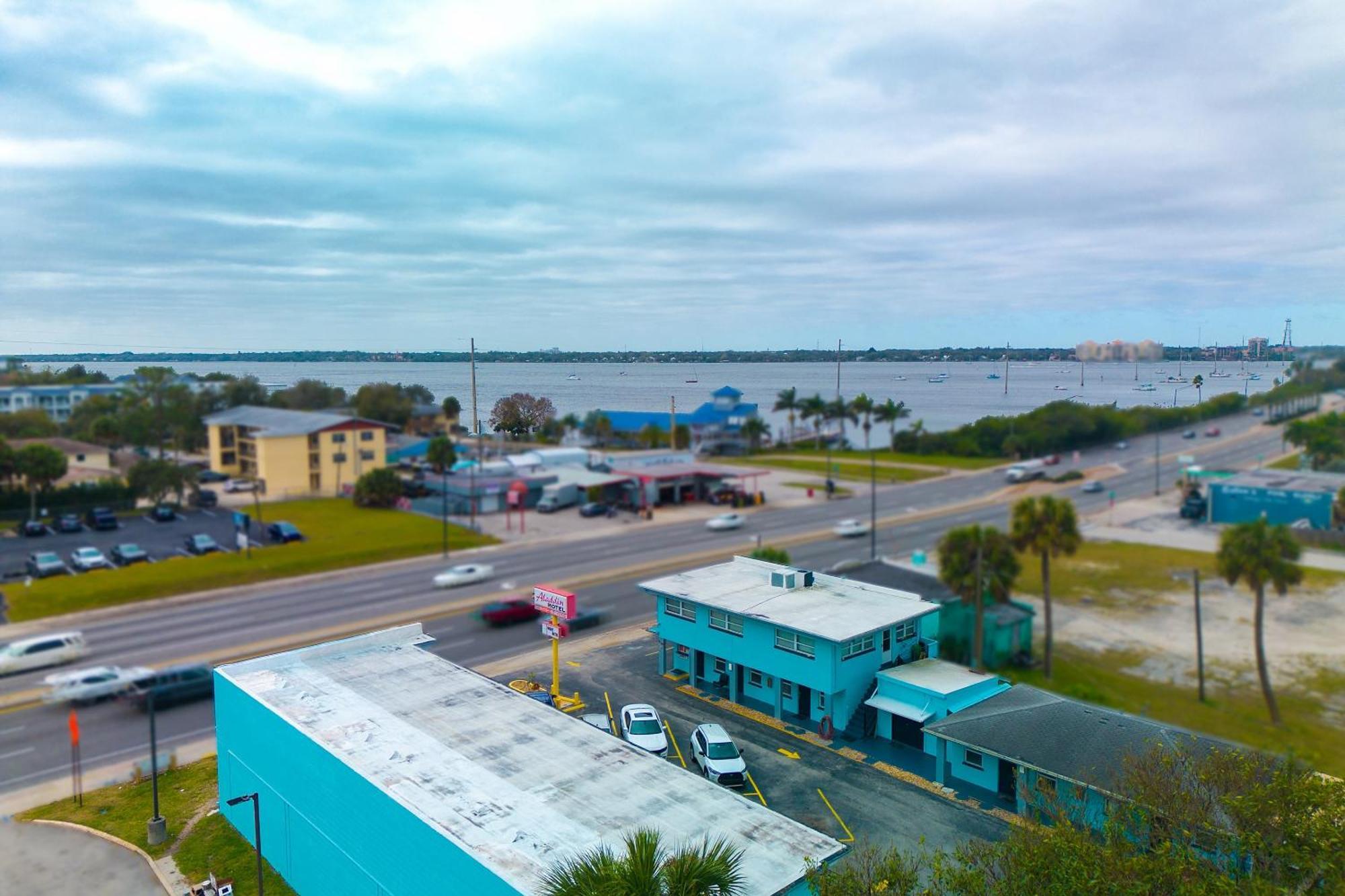 Aladdin Motel By Oyo Merritt Island Bagian luar foto
